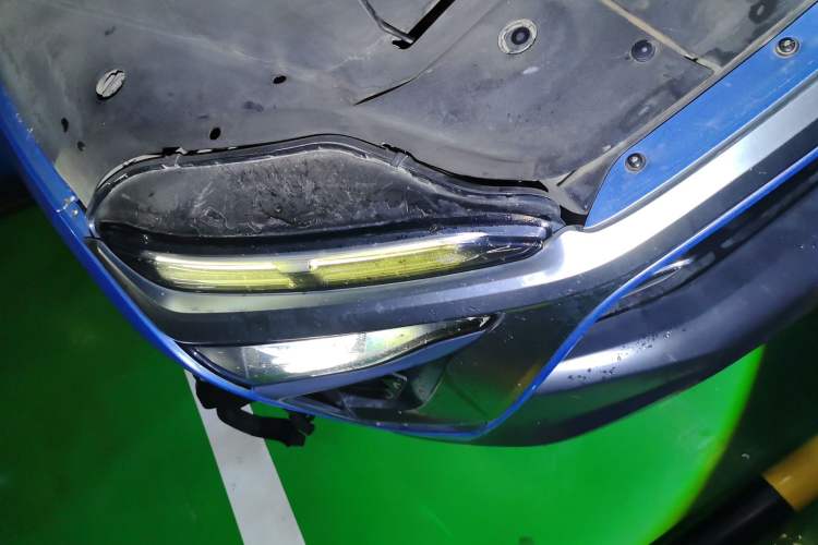 Used Nio ES8 2018 Founder Edition Right Front Headlight