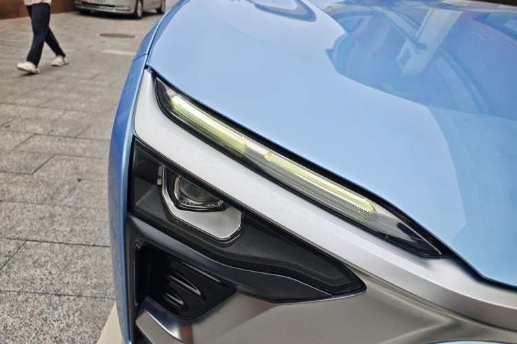 Used Nio ES8 2018 Founder Edition Right Front Headlight