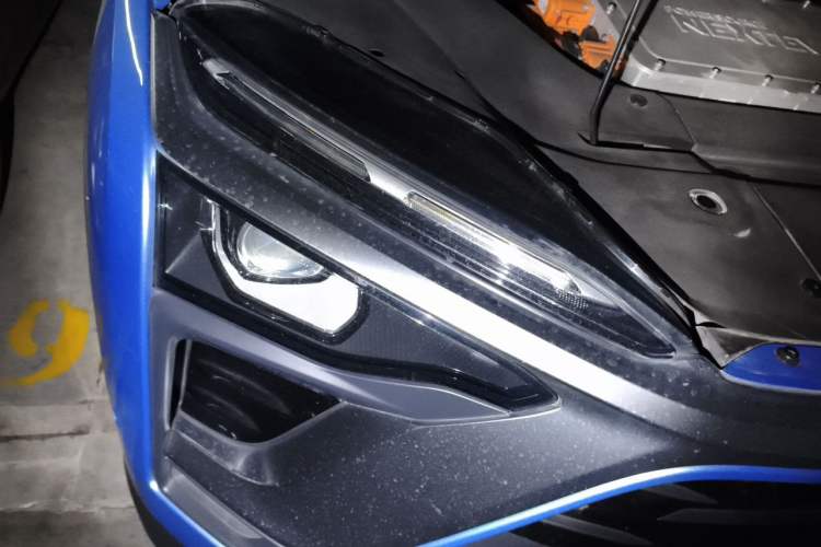 Used Nio ES8 2018 Founder Edition Right Front Headlight