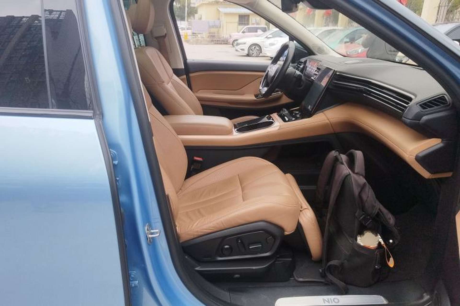 Used Nio ES8 2018 355 km Base Version 7-Seater Edition Right Front Seat