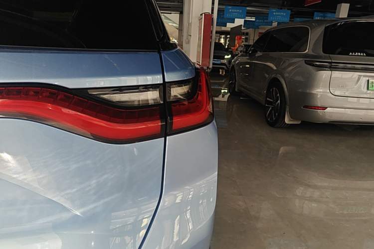 Used Nio ES8 2018 Founder Edition Right Rear Taillight