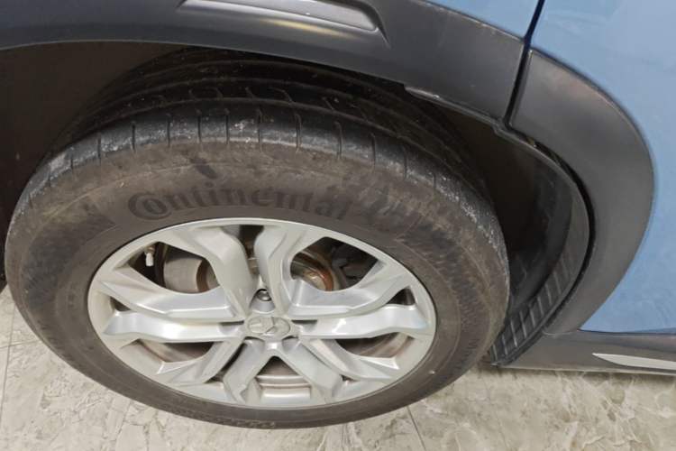 Used Nio ES8 2018 355 km Base Version 7-Seater Edition Right Rear Wheel Hub