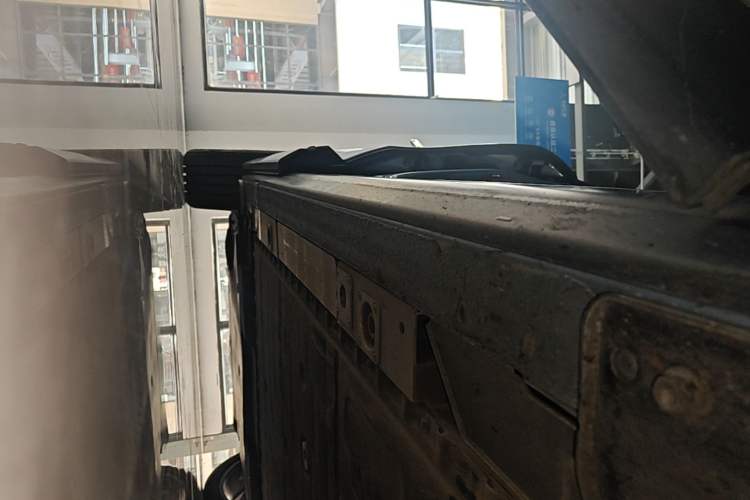Used Nio ES8 2018 Founder Edition Right Side Sill