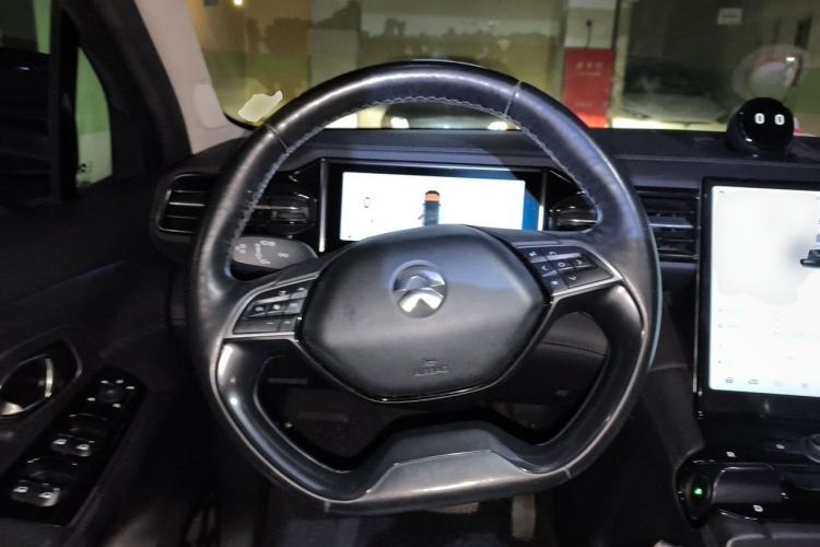Used Nio ES8 2018 355 km Base Version 6-Seater Edition Steering Wheel