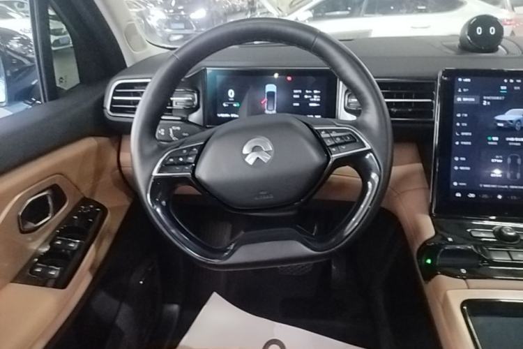 Used Nio ES8 2018 355 km Base Version 6-Seater Edition Steering Wheel