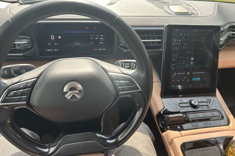 Used Nio ES8 2018 355 km Base Version 7-Seater Edition Steering Wheel