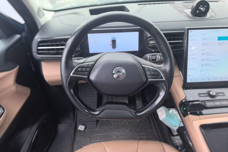 Used Nio ES8 2018 355 km Base Version 6-Seater Edition Steering Wheel
