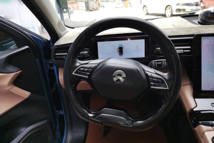 Used Nio ES8 2018 355 km Base Version 7-Seater Edition Steering Wheel