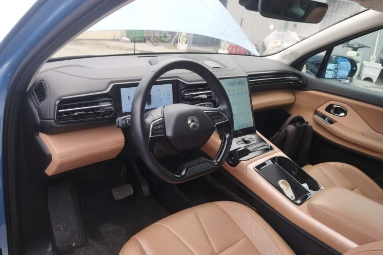 Used Nio ES8 2018 355 km Base Version 7-Seater Edition Steering Wheel