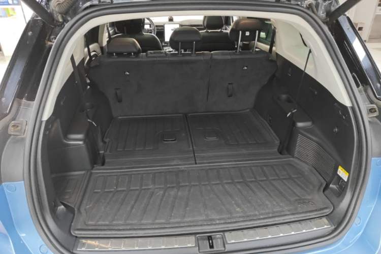 Used Nio ES8 2018 Founder Edition Trunk
