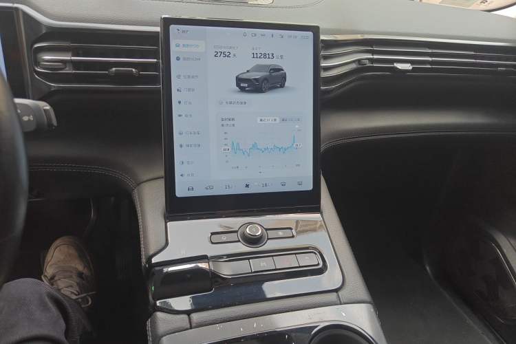 Used Nio ES8 2018 355 km Base Version 7-Seater Edition Audio And AC Panel