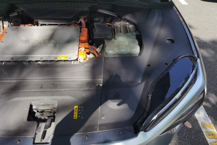 Used Nio ES8 2018 Founder Edition Engine Bay Left