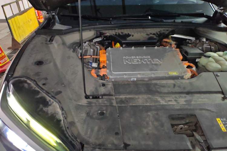 Used Nio ES8 2018 Founder Edition Engine Bay Right
