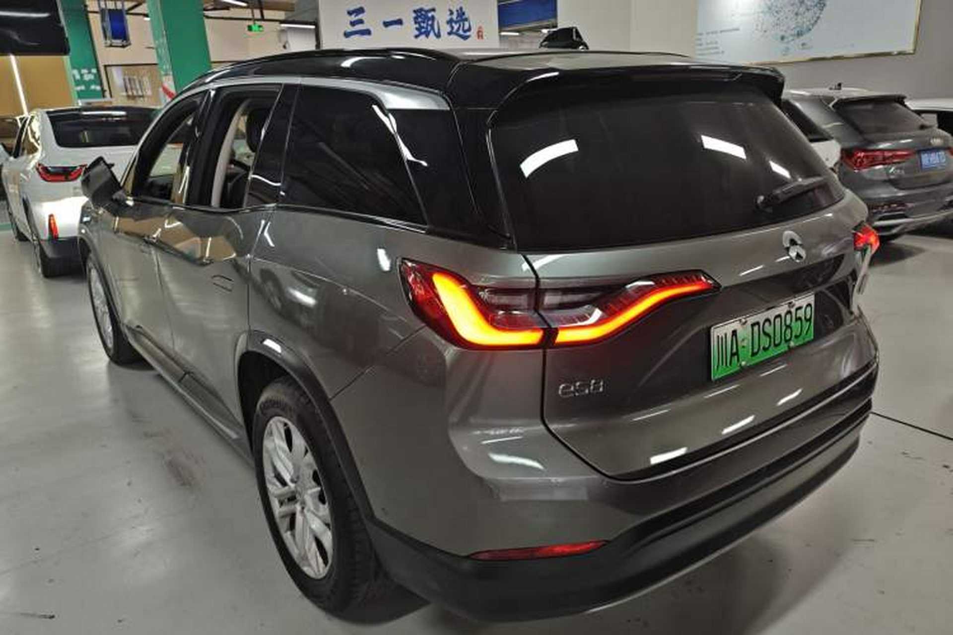 Used Nio ES8 2018 355 km Base Version 7-Seater Edition Exterior 3
