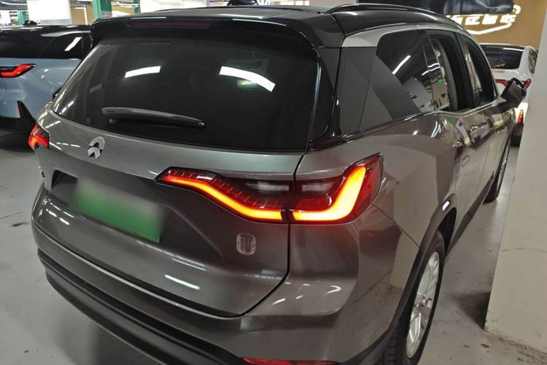 Used Nio ES8 2018 355 km Base Version 7-Seater Edition Exterior 5