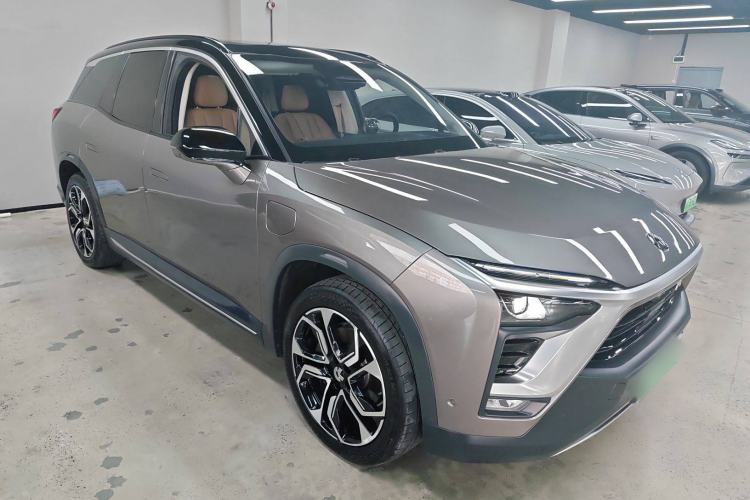 Used Nio ES8 2018 355 km Base Version 6-Seater Edition Front Right 45 Deg