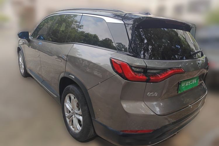 Used Nio ES8 2018 355 km Base Version 7-Seater Edition Rear Left 45 Deg