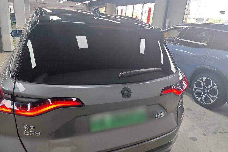 Used Nio ES8 2018 355 km Base Version 6-Seater Edition Rear