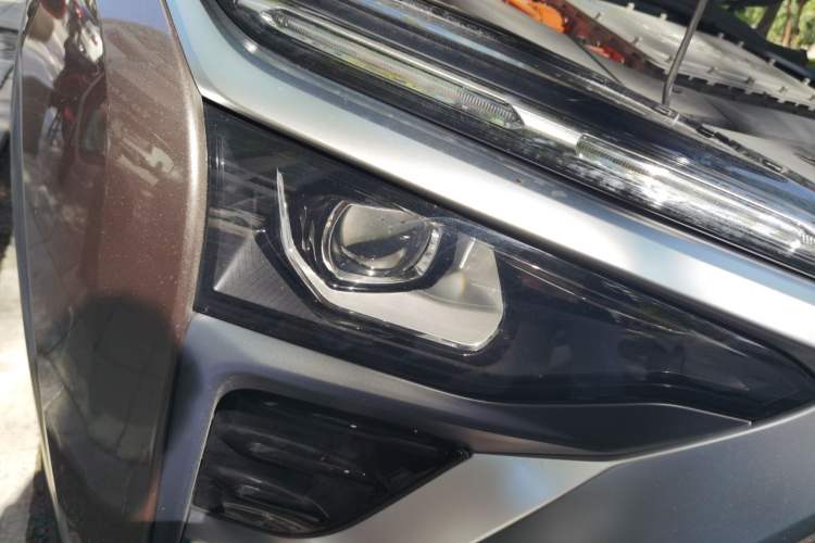 Used Nio ES8 2018 Founder Edition Right Front Headlight
