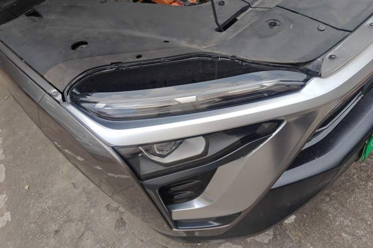 Used Nio ES8 2018 355 km Base Version 7-Seater Edition Right Front Headlight