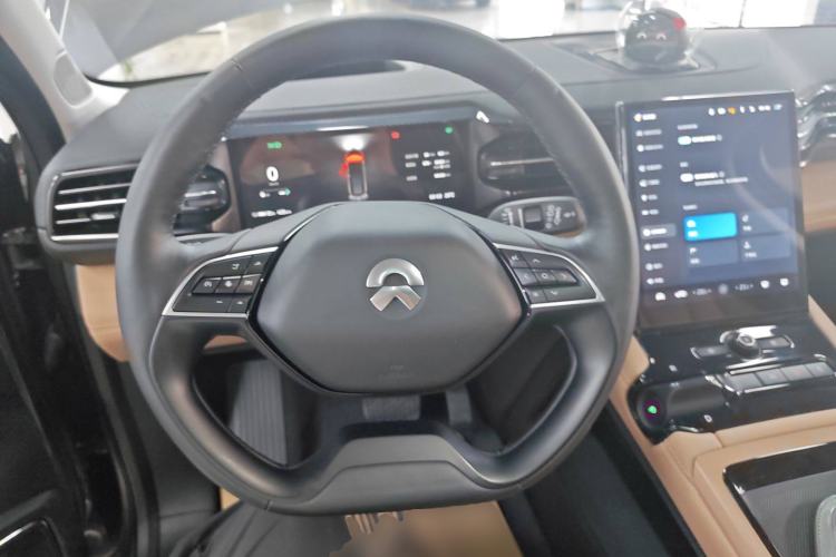 Used Nio ES8 2018 355 km Base Version 6-Seater Edition Steering Wheel