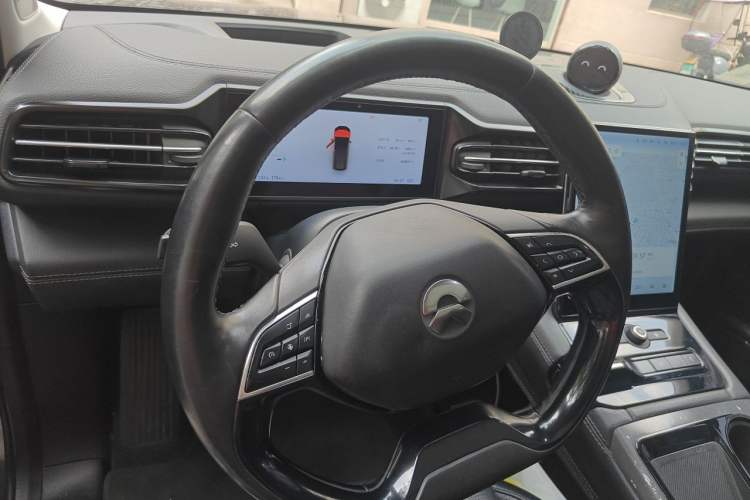 Used Nio ES8 2018 355 km Base Version 7-Seater Edition Steering Wheel