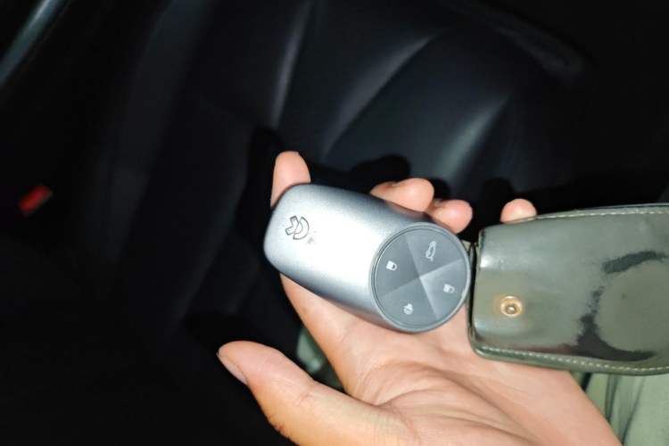 Used Nio ES8 2018 Founder Edition Vehicle Key