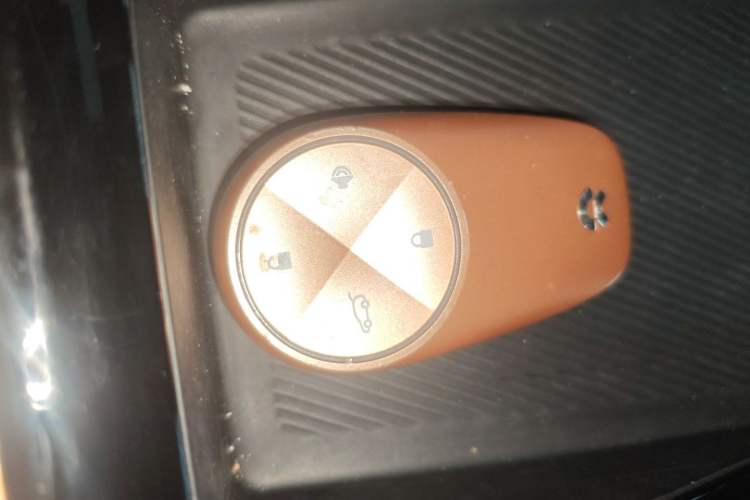 Used Nio ES8 2018 Founder Edition Vehicle Key