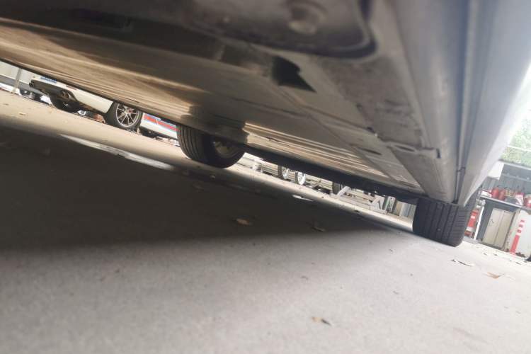 Used Nio ES8 2018 Founder Edition Chassis Rear Right