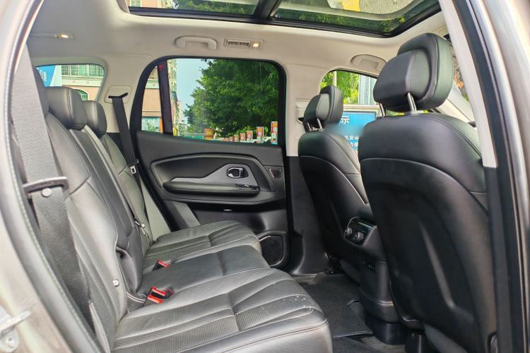 Used Nio ES8 2018 355 km Base Version 7-Seater Edition Interior 3