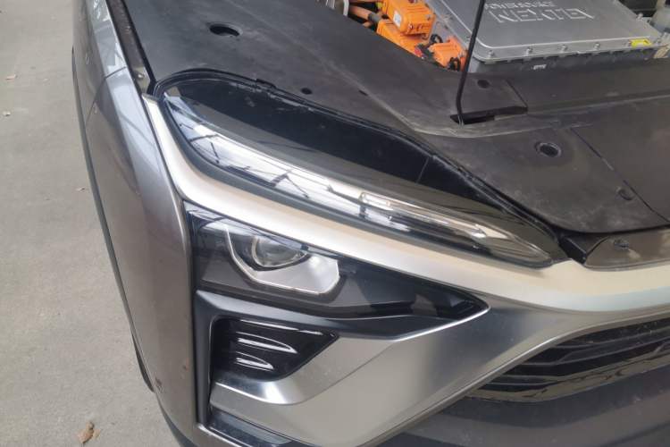 Used Nio ES8 2018 Founder Edition Right Front Headlight