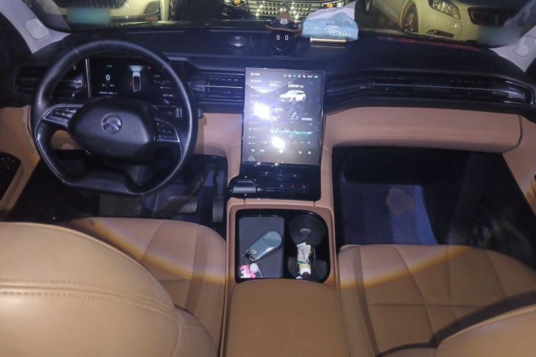 Used Nio ES8 2018 355 km Base Version 6-Seater Edition Center Console