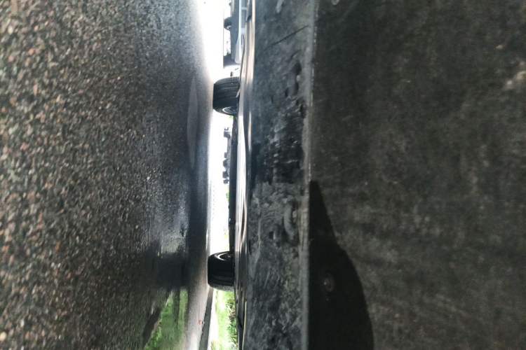 Used Nio ES8 2018 Founder Edition Chassis Rear