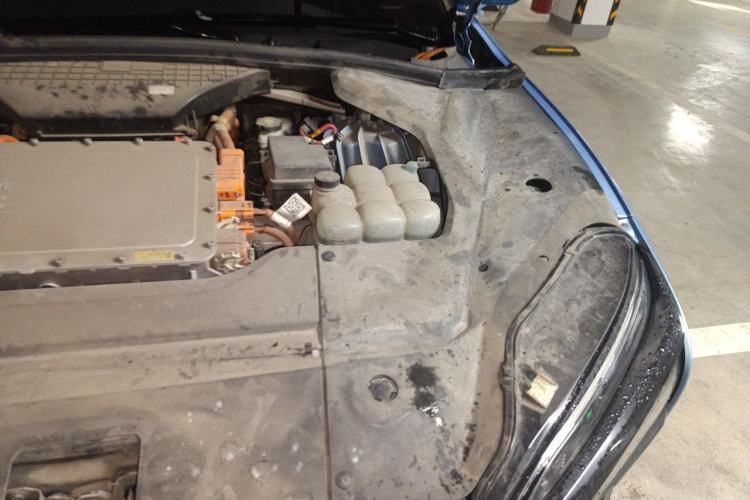 Used Nio ES8 2018 Founder Edition Engine Bay Left
