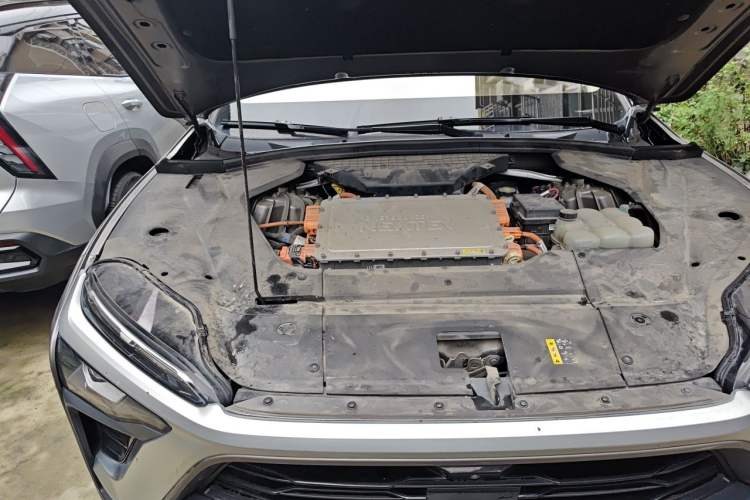 Used Nio ES8 2018 Founder Edition Engine Bay Right