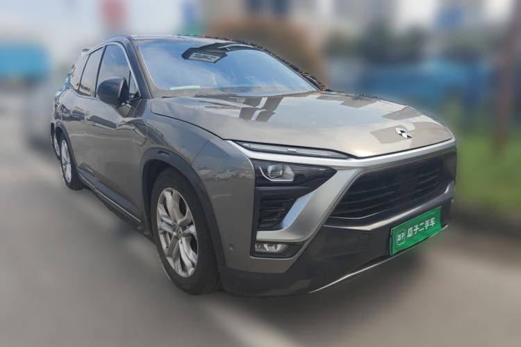 Used Nio ES8 2018 355 km Base Version 7-Seater Edition Front Right 45 Deg