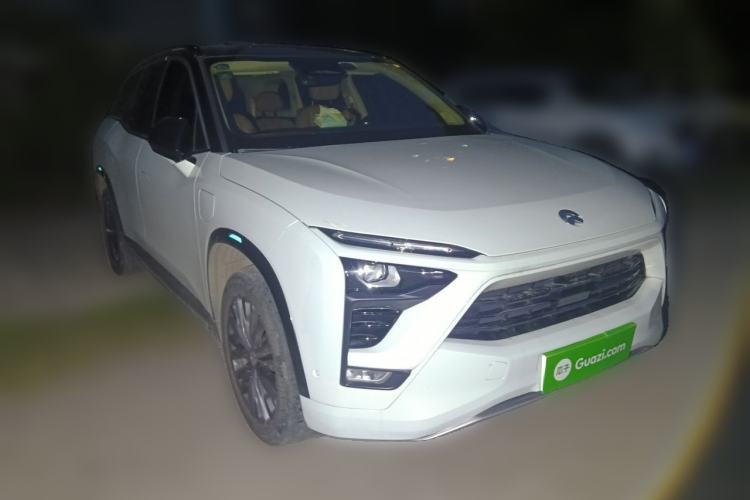 Used Nio ES8 2018 355 km Base Version 6-Seater Edition Front Right 45 Deg