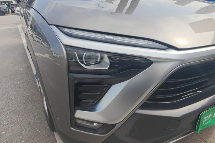Used Nio ES8 2018 355 km Base Version 7-Seater Edition Right Front Headlight