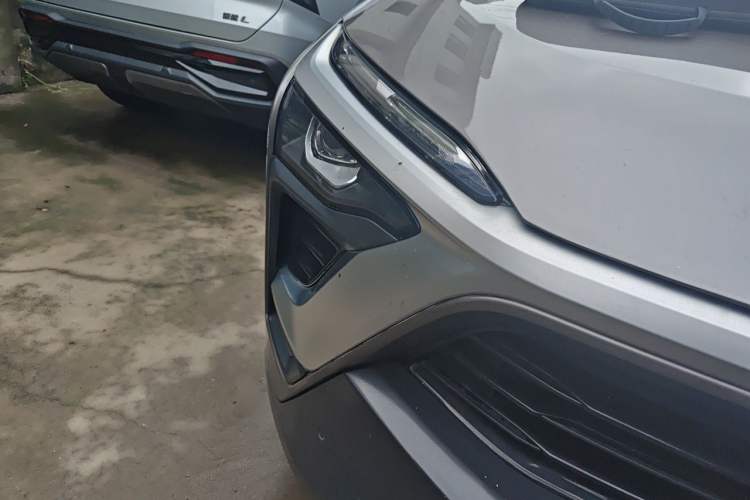 Used Nio ES8 2018 Founder Edition Right Front Headlight