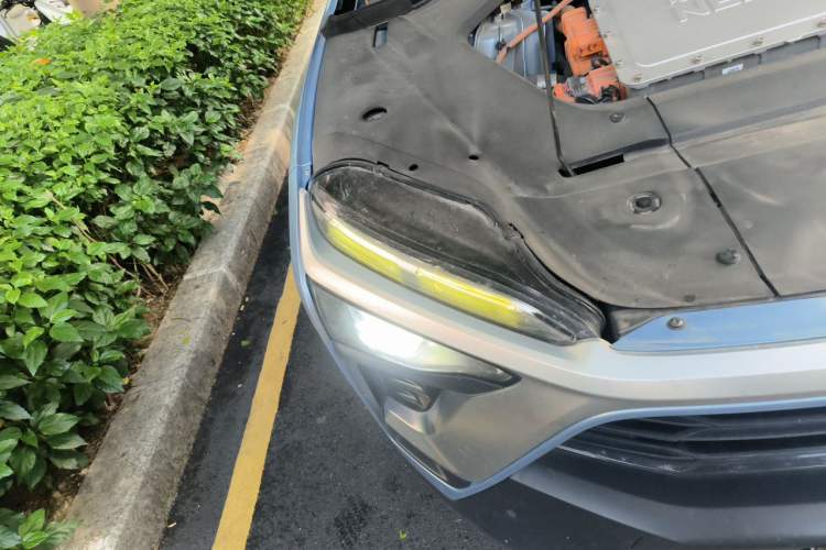Used Nio ES8 2018 Founder Edition Right Front Headlight