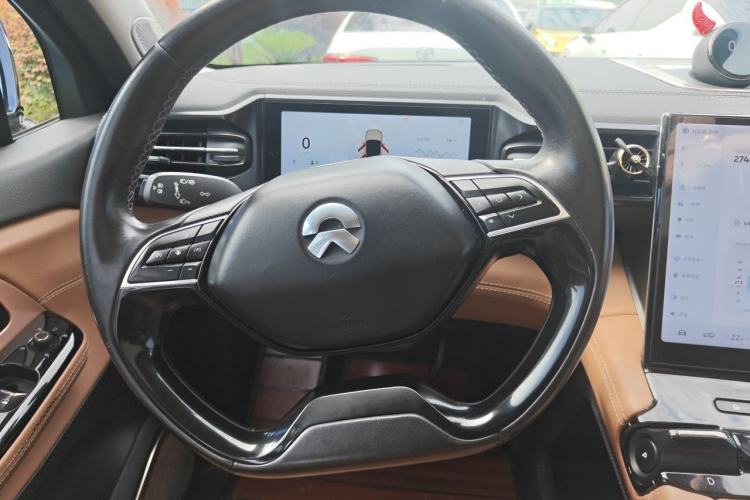 Used Nio ES8 2018 355 km Base Version 7-Seater Edition Steering Wheel