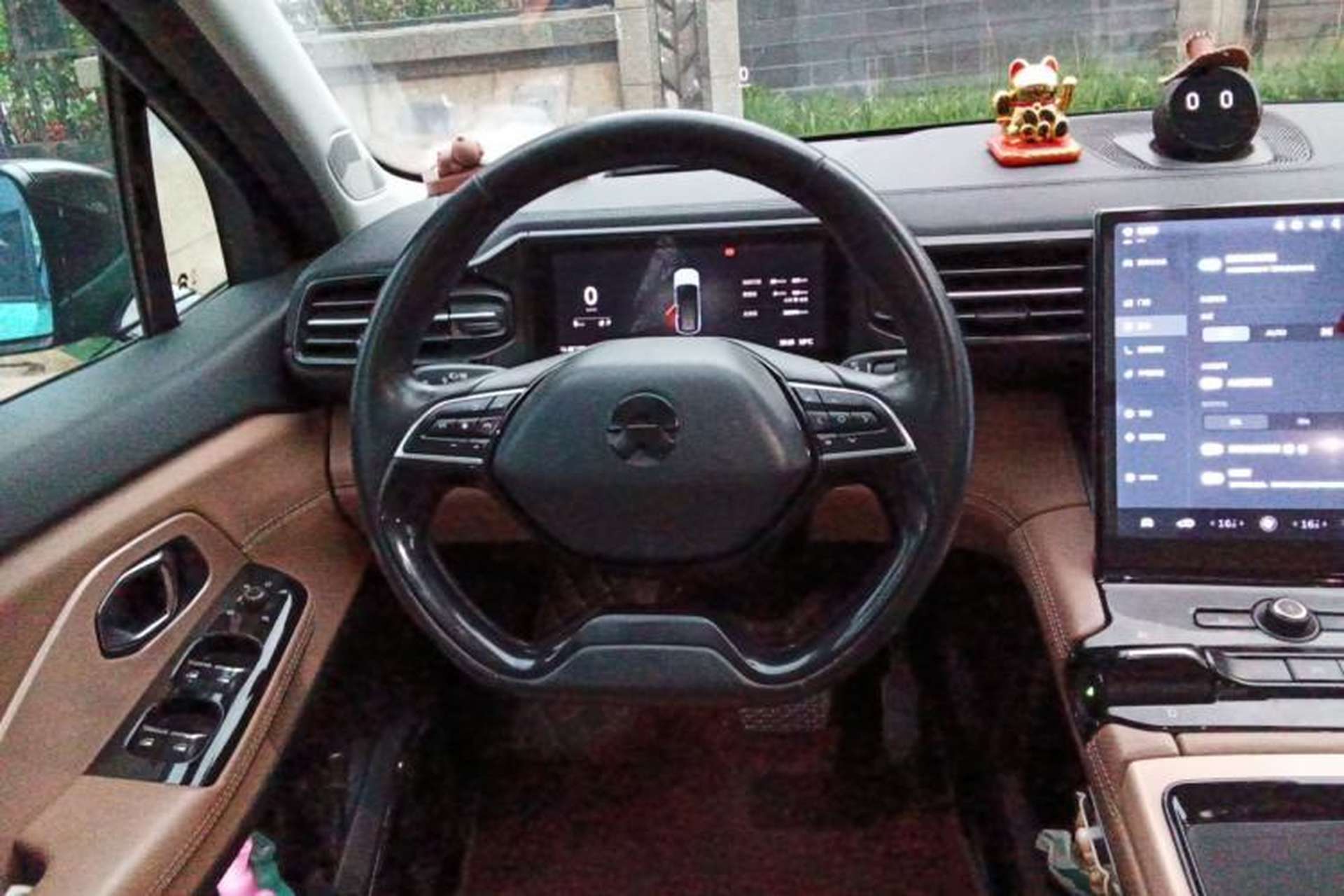 Used Nio ES8 2018 355 km Base Version 7-Seater Edition Steering Wheel