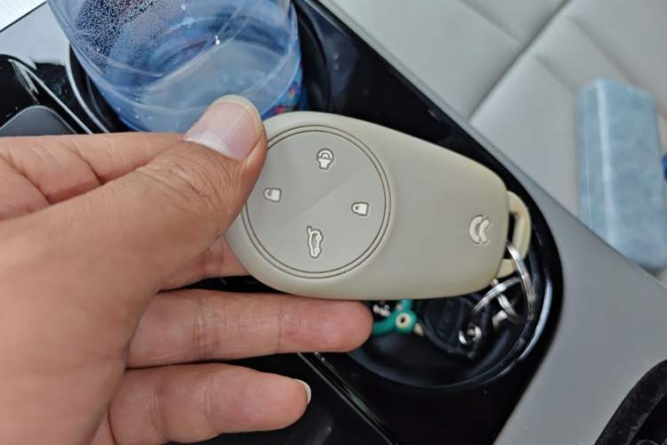 Used Nio ES8 2018 Founder Edition Vehicle Key