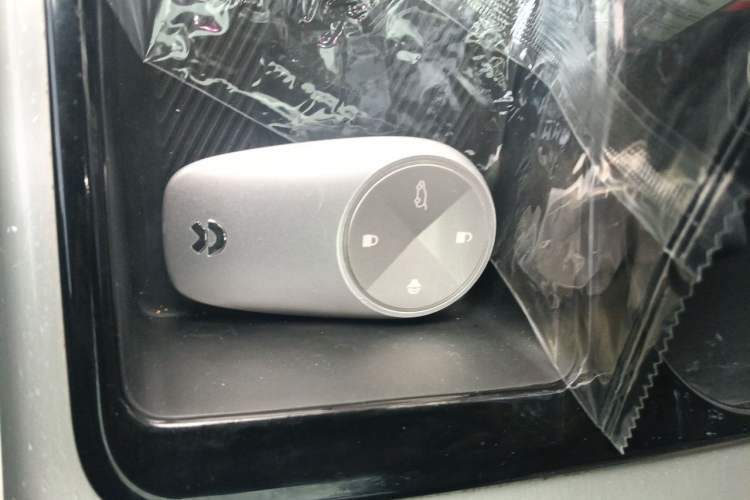 Used Nio ES8 2018 Founder Edition Vehicle Key