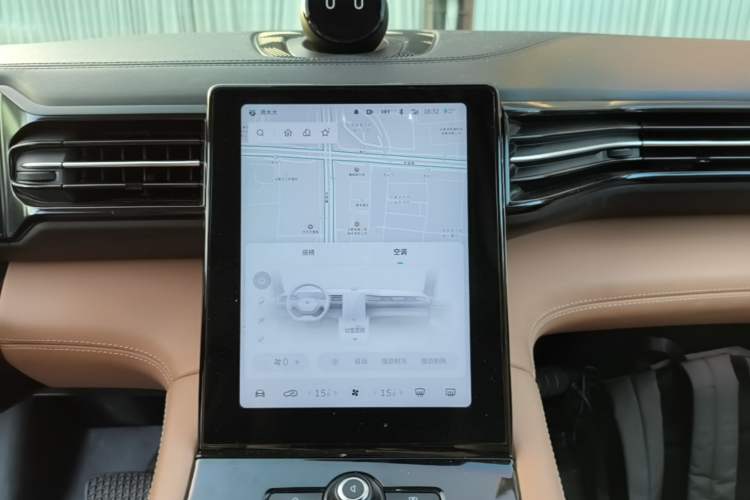 Used Nio ES8 2018 Founder Edition Audio And AC Panel