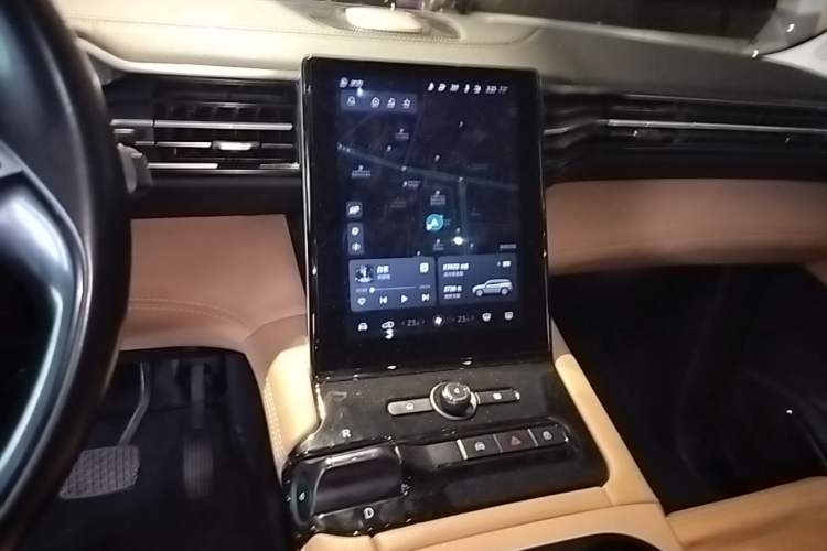 Used Nio ES8 2018 355 km Base Version 7-Seater Edition Audio And AC Panel