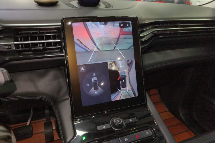 Used Nio ES8 2018 Founder Edition Audio And AC Panel