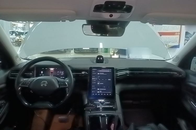 Used Nio ES8 2018 355 km Base Version 6-Seater Edition Center Console
