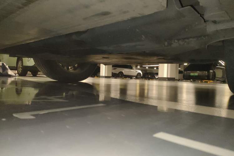 Used Nio ES8 2018 355 km Base Version 7-Seater Edition Chassis Rear Left