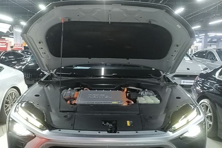 Used Nio ES8 2018 355 km Base Version 6-Seater Edition Engine Bay